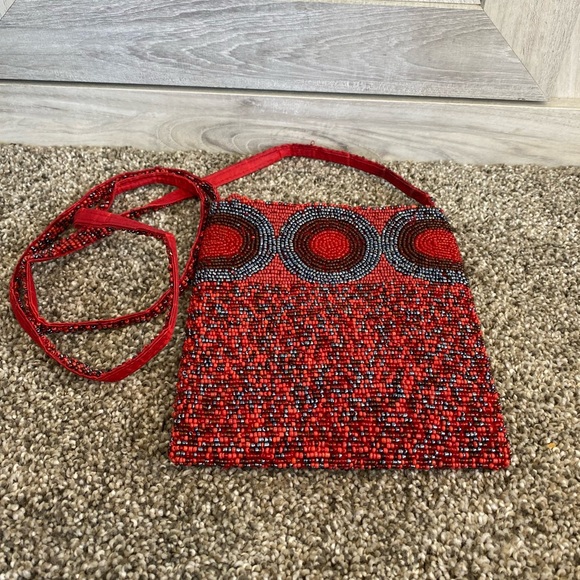 Vintage Red Seed Bead Crossbody Clutch Boho Handbag, Red Geometric Pattern Bag - Picture 5 of 7